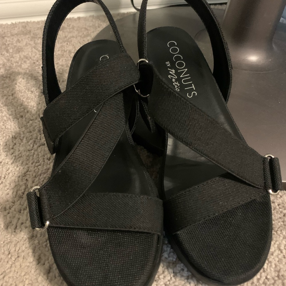 Coconuts by Matisse Black Platform Cubic Sandals Size 8.5